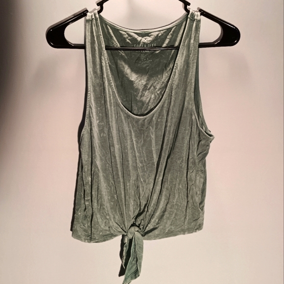 American Eagle Outfitters Tops - American Eagle crop top